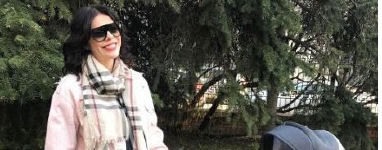 Стоцкая рассказала, как назвала дочь и показала фигуру после родов
