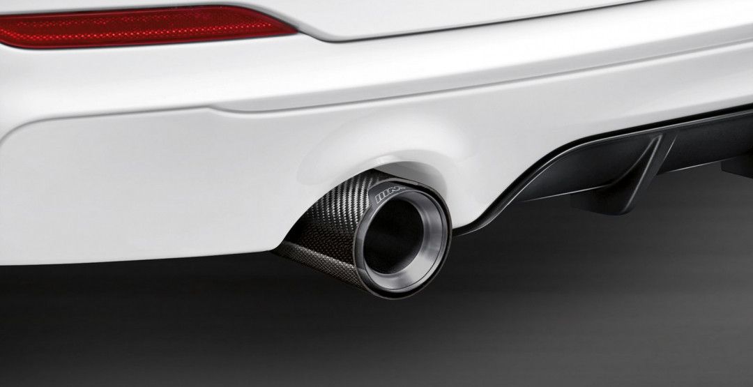 BMW M240i M Performance