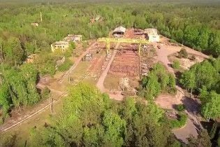 Жена одного из руководителей Нацполиции ведет незаконный бизнес в Чернобыльской зоне - СМИ