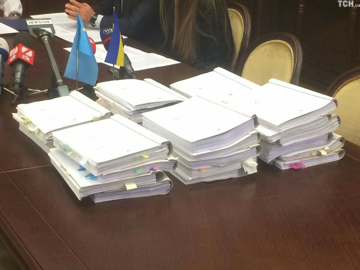 Луценко зустрічається з кримськими татарами