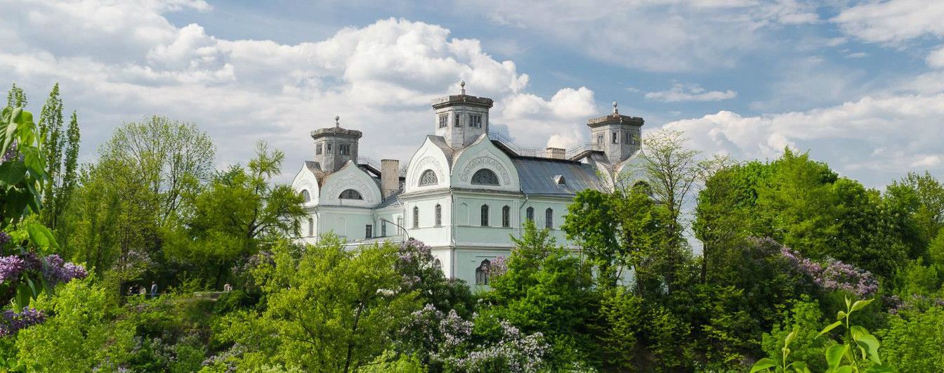 Палац Лопухіних в місті Корсунь-Шевченківський