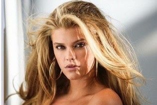 Сексуальная блондинка: экс-девушка Ди Каприо выложила откровенное фото в нижнем белье