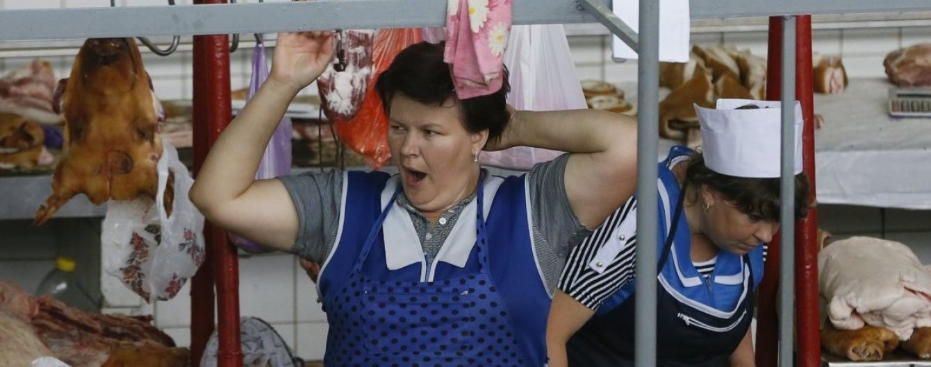 Економія, що загрожує лікарнею. На ринках з'являються несвіжі імпортні продукти