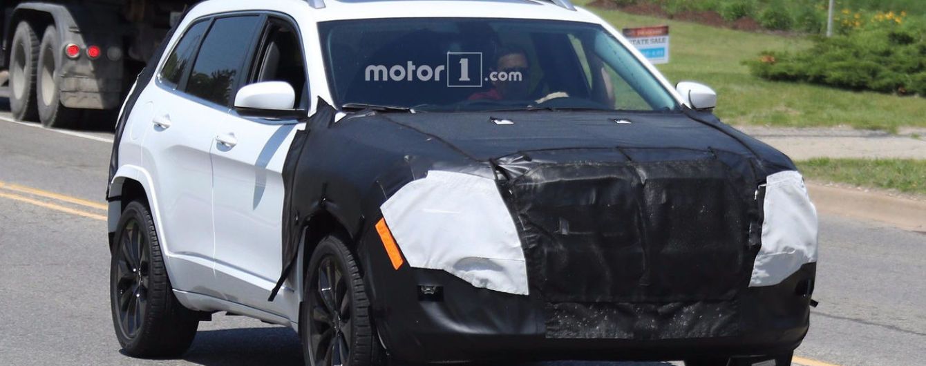 Jeep приступил к испытаниям обновленного кроссовера Cherokee