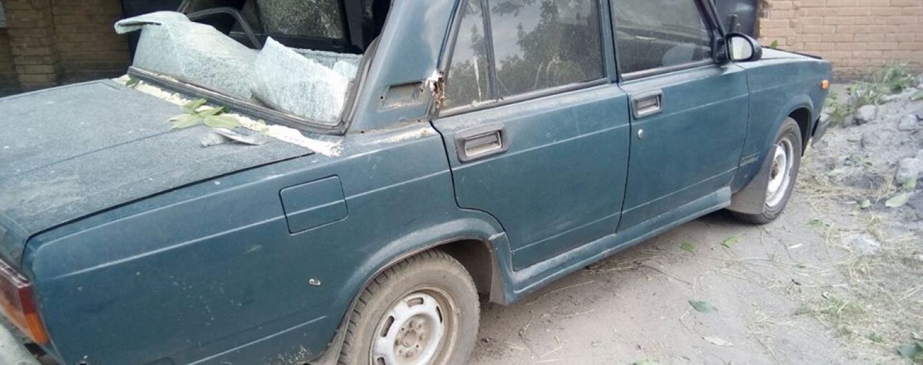 Бойовики з танків потужно обстріляли житлові квартали Авдіївки