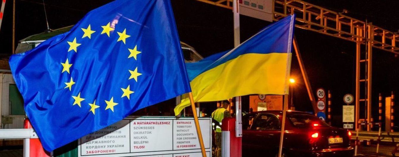 Украинцы не должны ждать в очереди. МИД будет решать проблемы с ожиданием на границе с ЕС