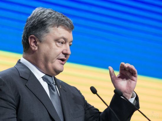 Україна введе біометричний контроль для іноземців – Порошенко