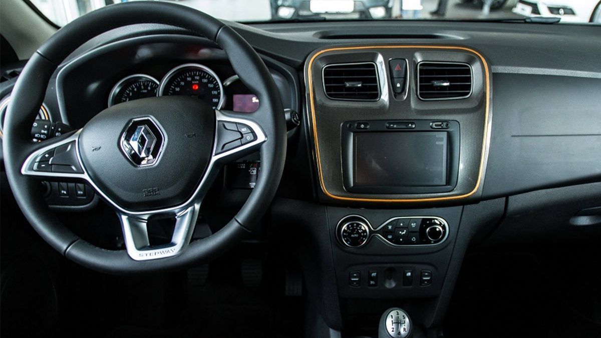 Renault Logan MCV Stepway Cross