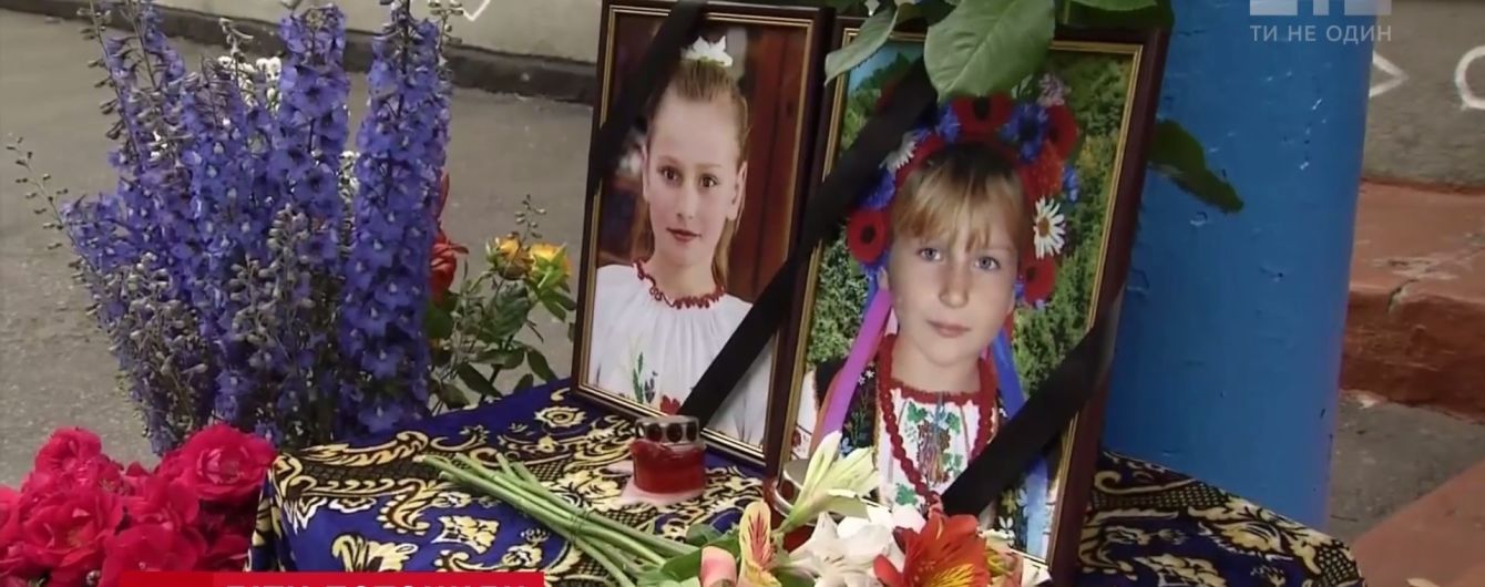 Подробности трагедии на Киевщине: скорая ехала на место гибели школьниц полчаса