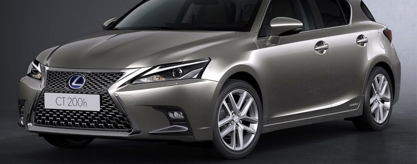 Lexus представил обновленный гибридный хэтчбек CT 200h