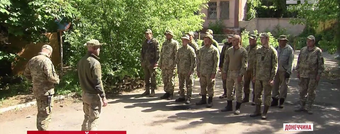 Атака на Новолуганське: військові "загасили" противника зустрічним вогнем