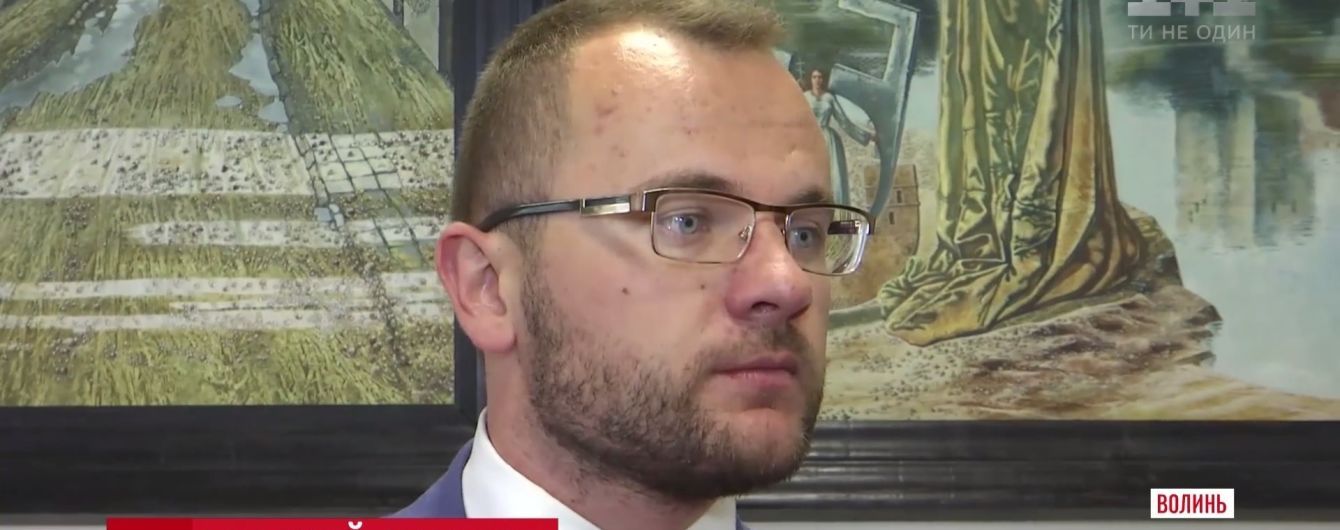 У Луцьку напередодні виборів мера вибухнув скандал із секретарем міськради