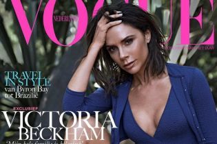 Виктория Бекхэм в купальнике позировала для обложки журнала Vogue