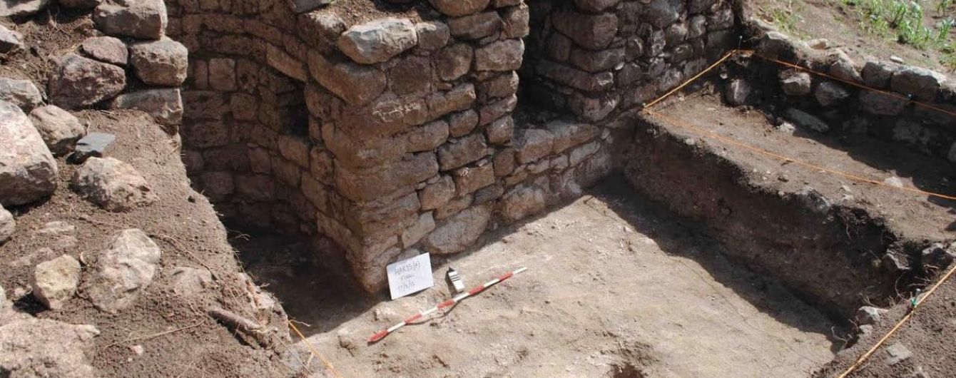 Археологи нашли в Африке забытый "город великанов"
