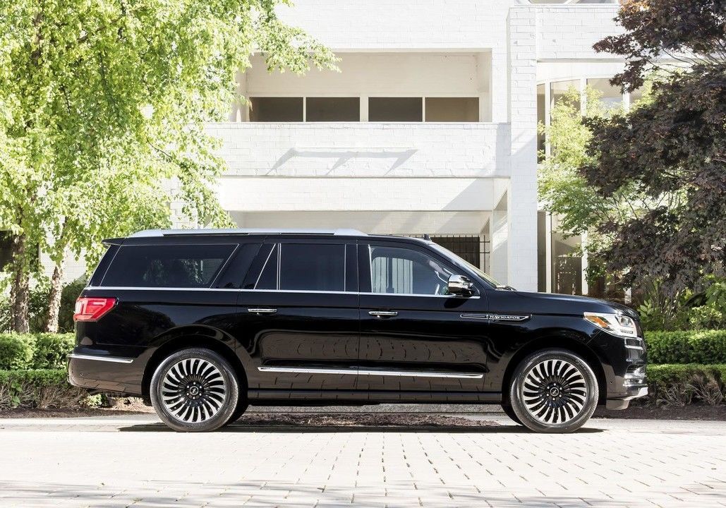 Lincoln Navigator Extended