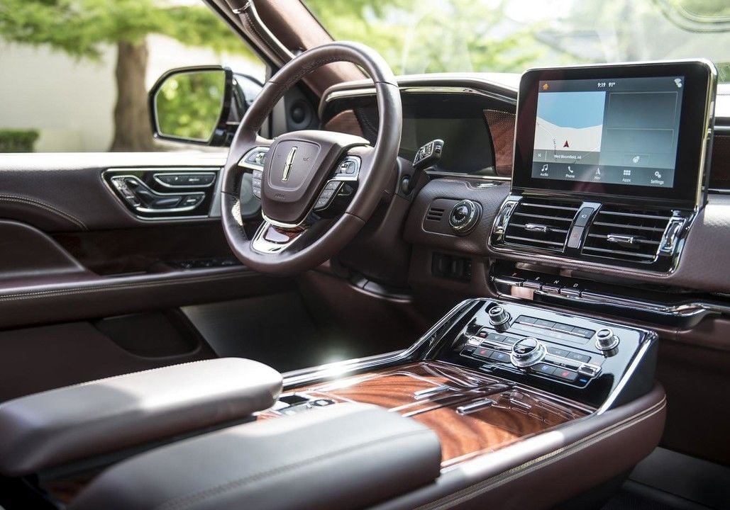 Lincoln Navigator Extended