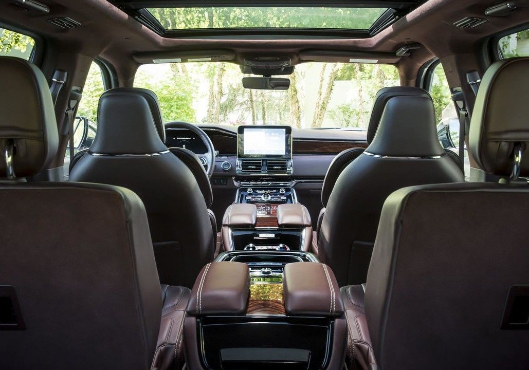 Lincoln Navigator Extended
