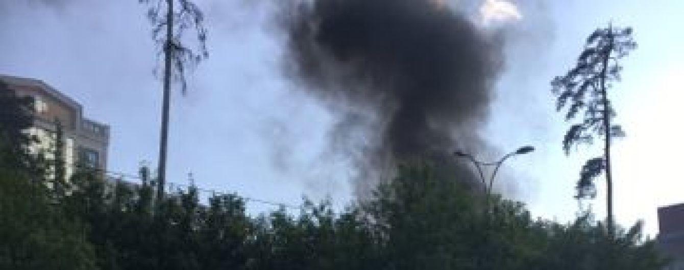 Вслед за пожаром на Крещатике в Киеве загорелось здание университета