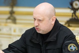 Турчинов анонсировал спецпроверку граждан оккупированных территорий для получения биопаспортов