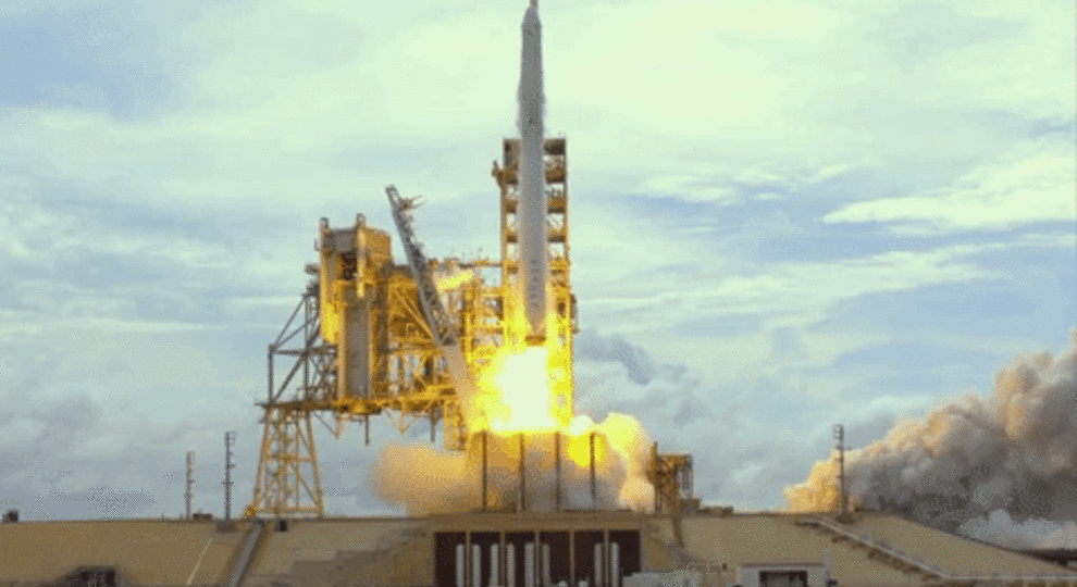 Space X успішно запустив ракету з болгарським супутником зв'язку