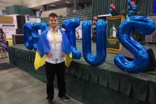 Український школяр виграв престижну олімпіаду в США за винахід із очищення води