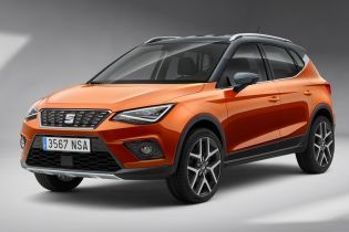 Seat представил компактный кроссовер Arona