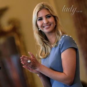 Иванка Трамп в скромном платье выступила с речью