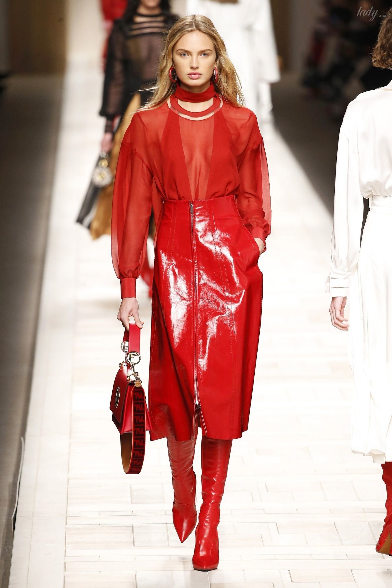 Коллекция Fendi прет-а-порте сезона осень-зима 2017-2018_40