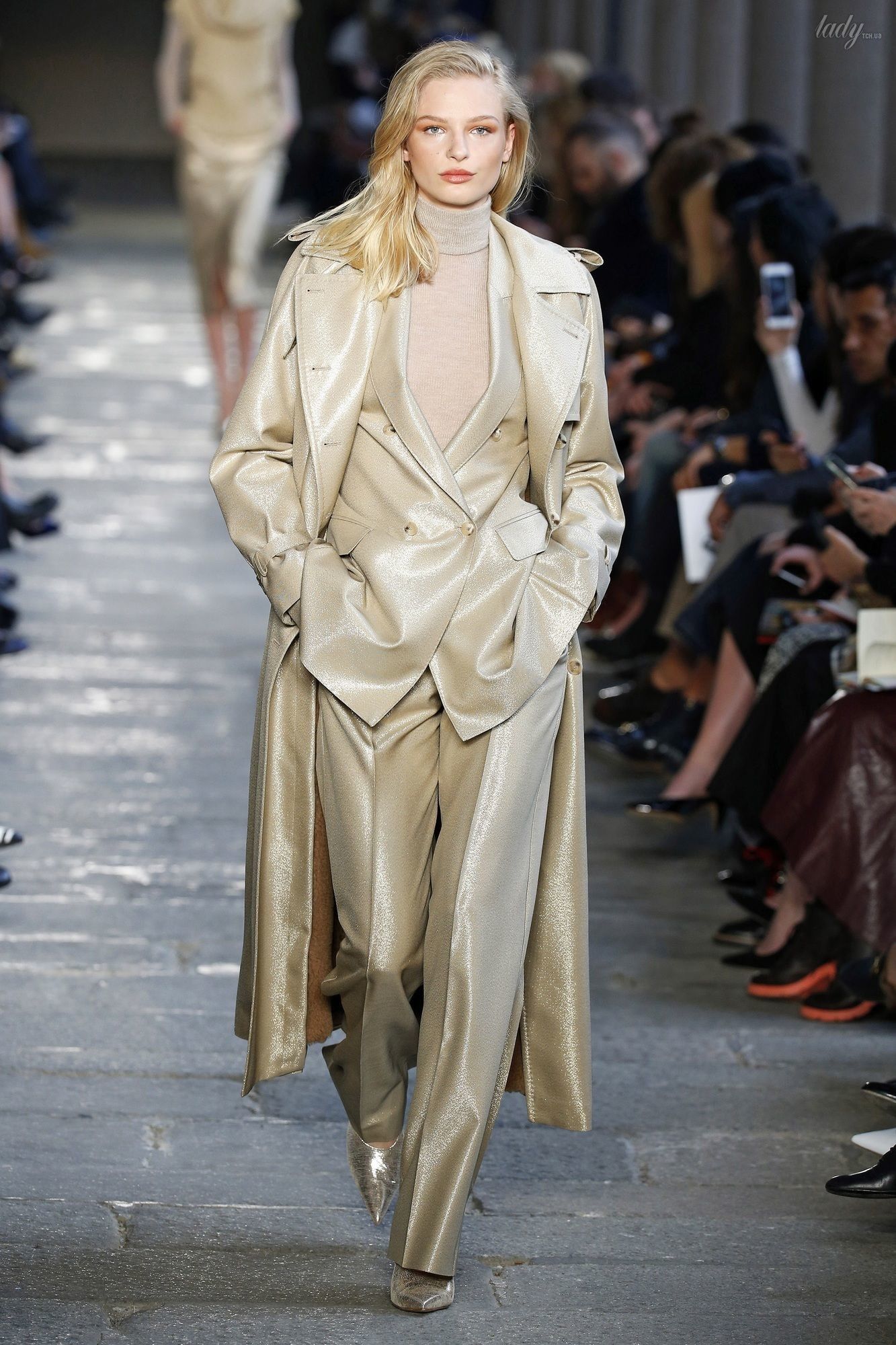 Коллекция Max Mara прет-а-порте сезона осень-зима 2017-2018_24