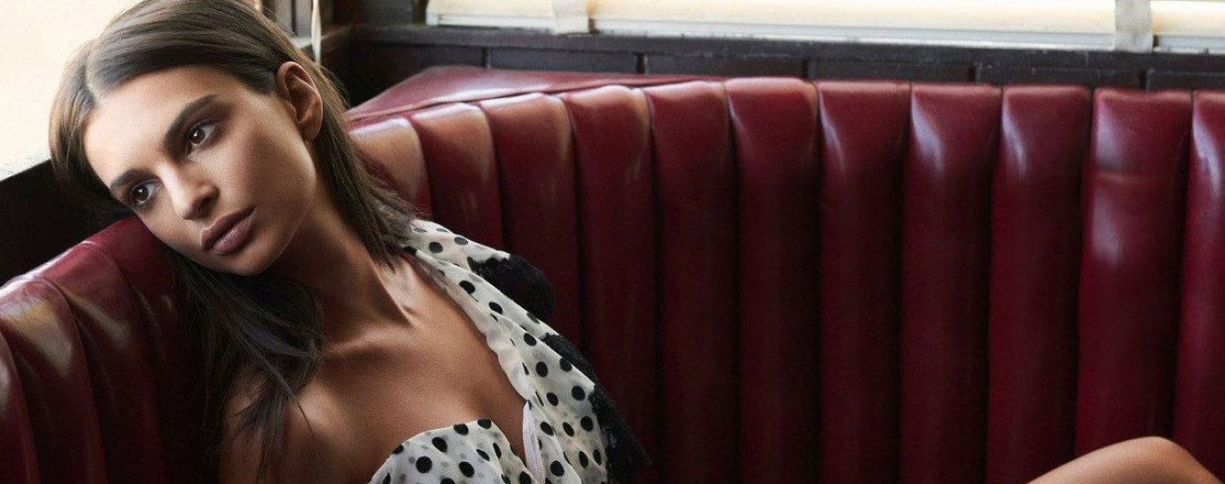 Эмили Ратажковски снялась в неожиданно скромном фотосете для Harper's Bazaar