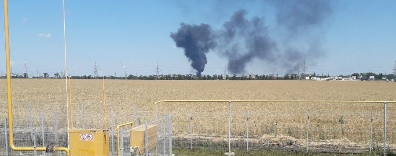 Під Одесою на нафтобазі прогримів вибух, постраждала людина