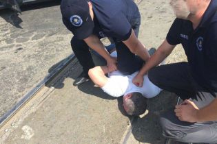 Долари за вступ: на Закарпатті на хабарі погорів директор медичного коледжу