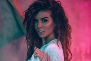 Полная и сексуальная: Анна Седокова похвасталась пышными формами