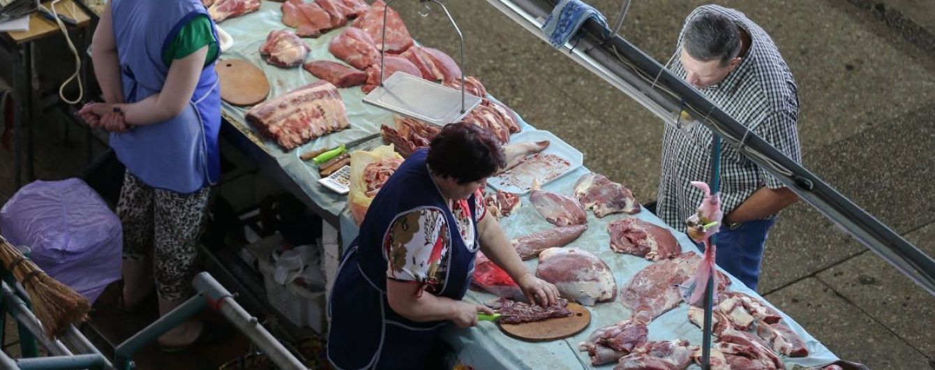 Наличие туалета и чеки по требованию. В Киеве утвердили новые правила торговли на рынках