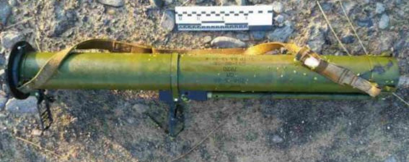 В Мукачево неизвестные расстреляли магазин из гранатомета
