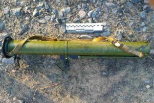 В Мукачево неизвестные расстреляли магазин из гранатомета