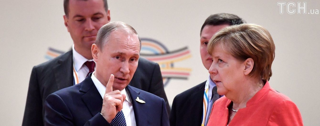 Меркель, Макрон и Путин начали переговоры по Украине
