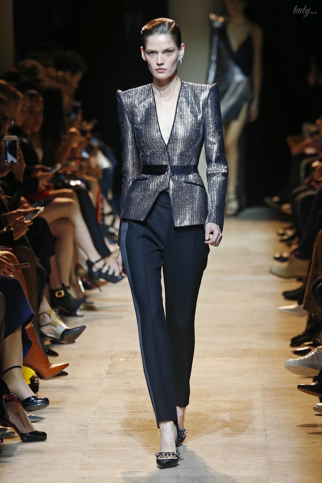Коллекция Mugler прет-а-порте сезона осень-зима 2017-2018_32