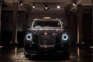 Geely показала новое лондонское такси