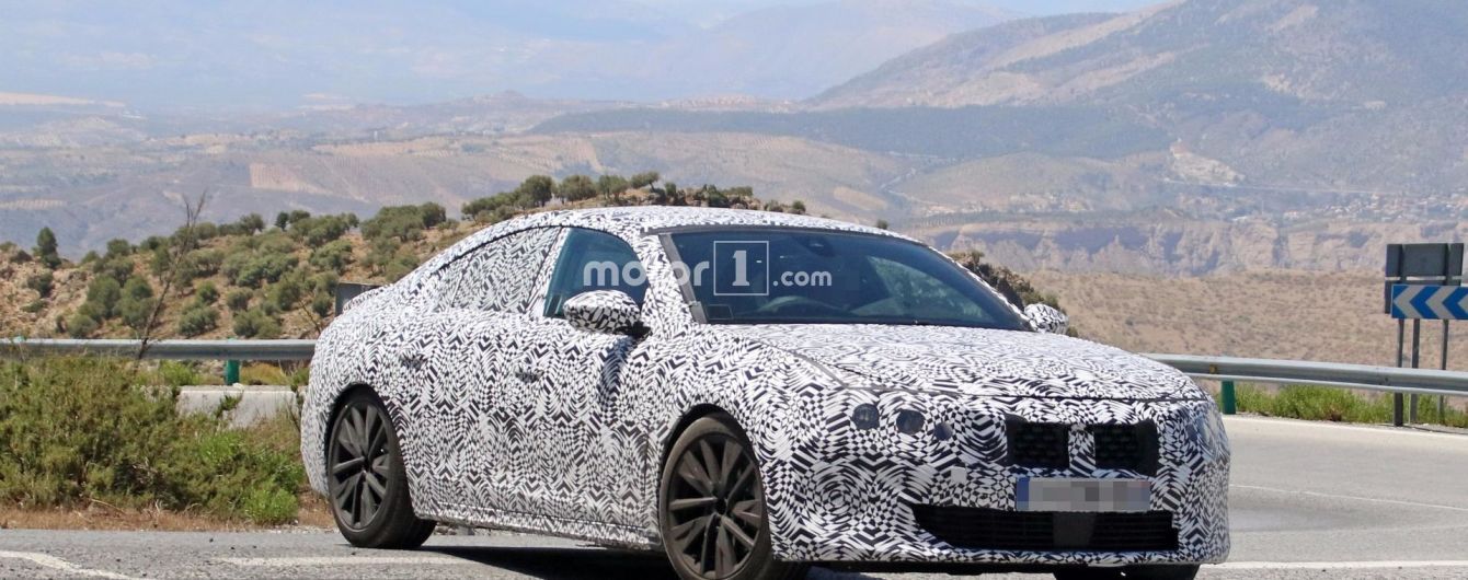 В Сети появилось фото интерьера нового Peugeot 508