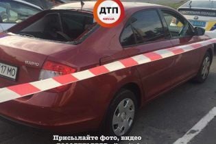 В Киеве злоумышленники обстреляли автомобиль и отобрали у водителя 2,5 млн грн