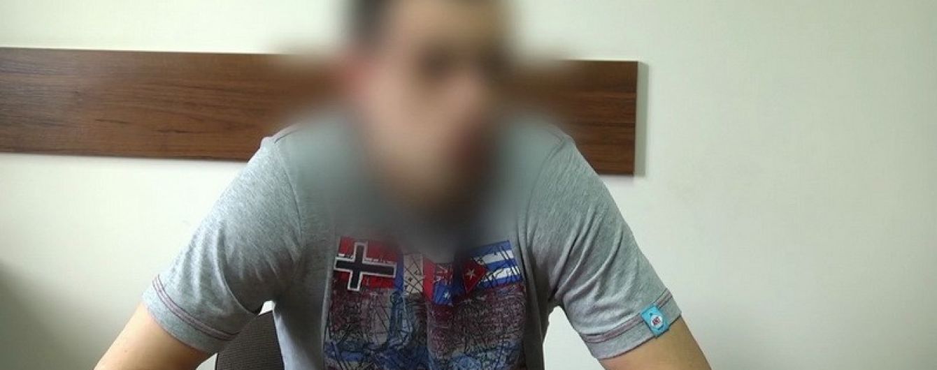 Спецслужби РФ на викрадений в українця паспорт зареєстрували з десяток пропагандистських сайтів