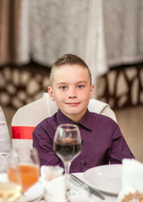9-летний Олег нуждается в операции на головном мозге