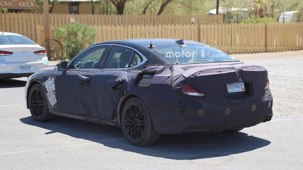 Genesis G70
