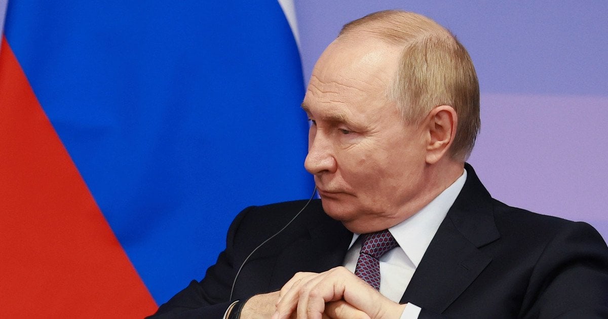 Путін у військовій формі