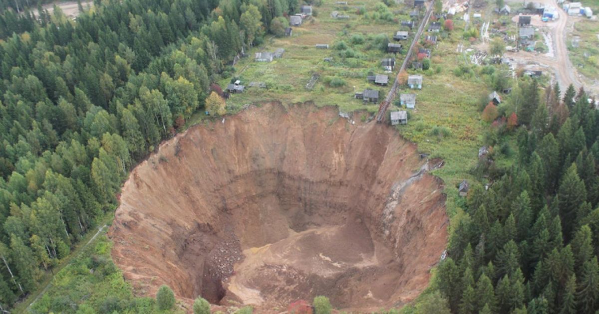 Ученые прогнозируют появление новых гигантских воронок на севере России