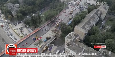 Декілька вулиць Києва зупинилися в заторах через наслідки потужної зливи