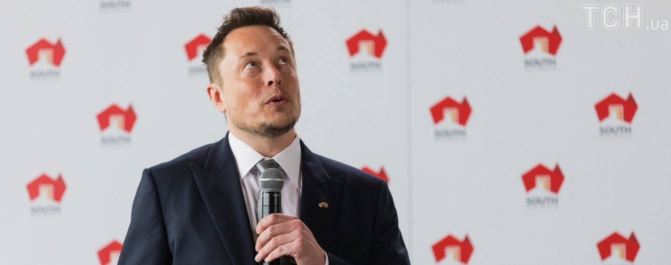 Ілон Маск назвав винних в аварії першого ступеня ракети Falcon Heavy