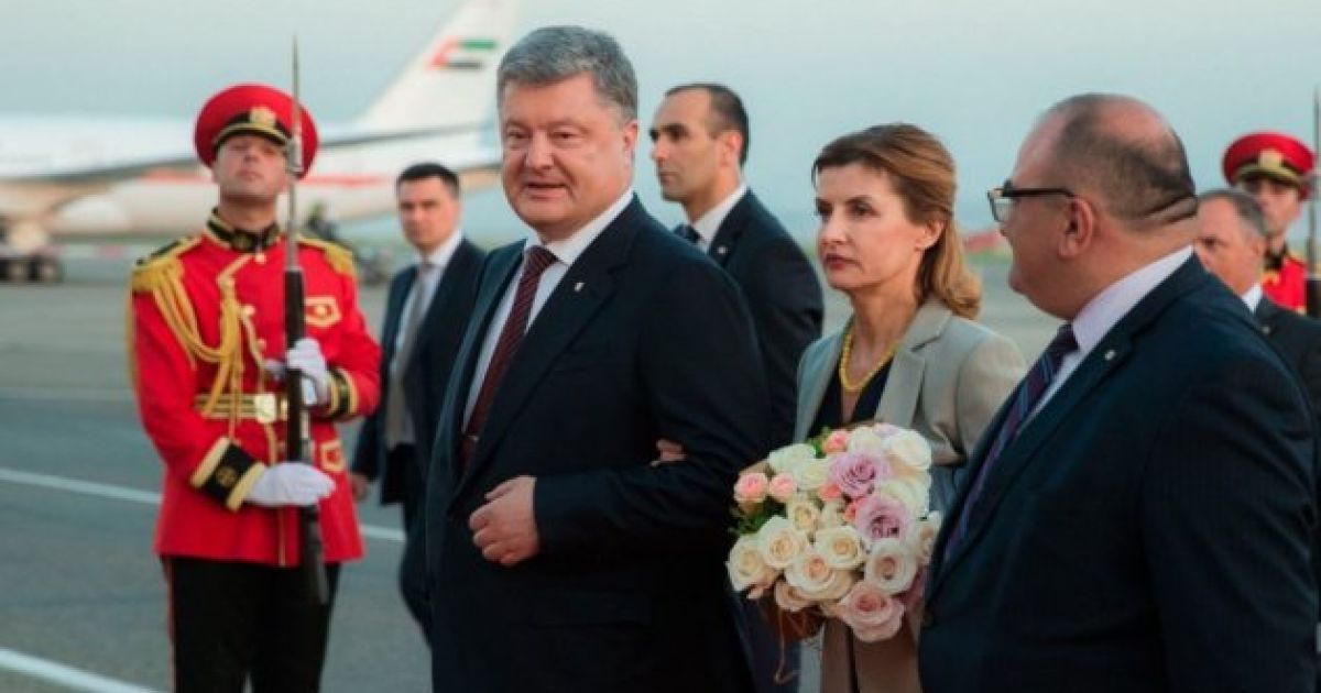 Президент України вперше за 22 роки поїхав в Іспанію