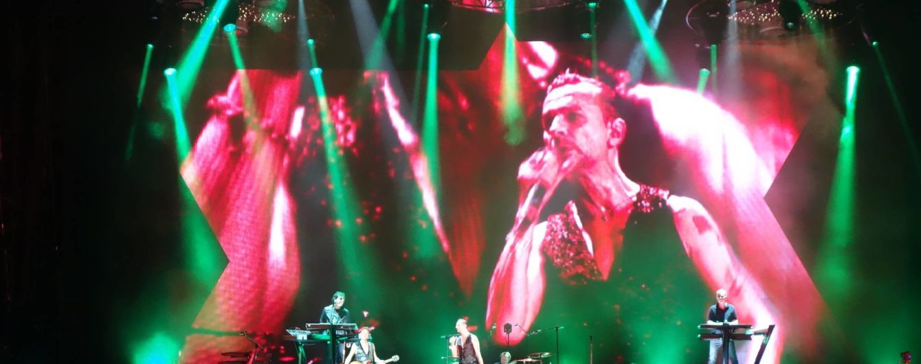 Соліст Depeche Mode потрапив до лікарні перед виступом у Києві, концерт у Мінську скасували